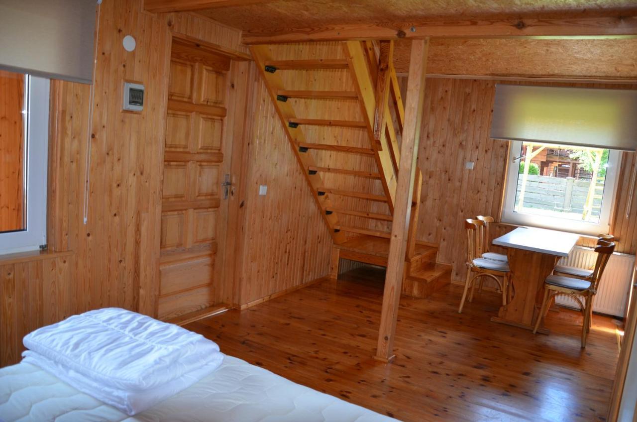 Nameliu Ir 2-4 Vietu Kambariu Nuoma Sventojoje, Zuvedru G Hotel Šventoji Exterior foto